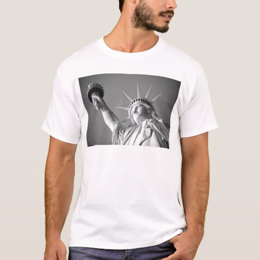 Schwarz-weiße Freiheitsstatue T-Shirt (Vorderseite)