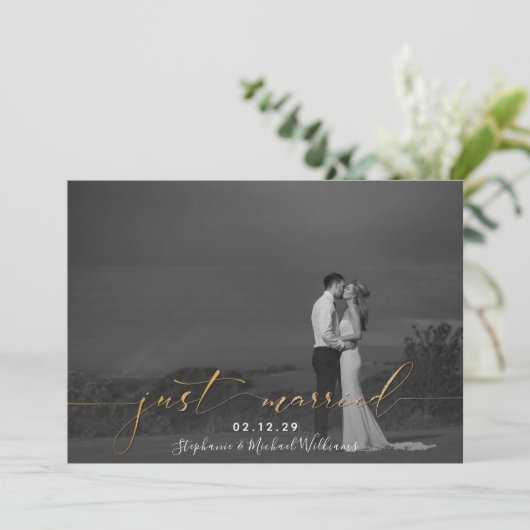 Schwarz-weiße Goldkalligrafie nur verheiratetes Fo Einladung (Stehend Vorderseite)