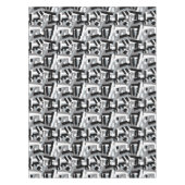 Schwarz-weiße graue Abstrakte geometrische Patches Tischdecke (Vorderseite)