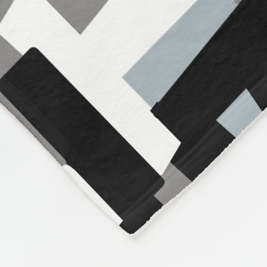 Schwarz-weiße graue abstrakte geometrische Pflaste Fleecedecke (Ecke)