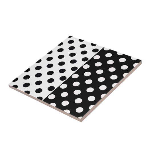 Schwarz-weiße halbe Farbtrennung inverse Polka-Pun Fliese (Seite)