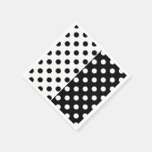 Schwarz-weiße halbe Farbtrennung inverse Polka-Pun Serviette (Ecke)