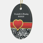 Schwarz-weiße Hochzeit mit rotem Damast Keramikornament (Links)