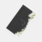 Schwarz-weiße Hydrangeas-Hochzeitsschrift Serviette (Ecke)