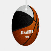 Schwarz-weiße Jungen halten Basketball Ornament Aus Metall (Vorderseite Rechts)