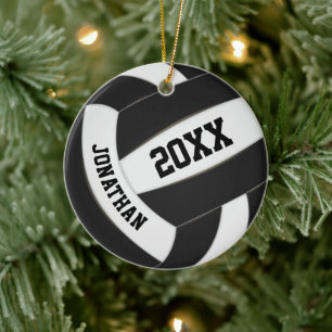Schwarz-weiße Jungs, die Volleyball spielen Keramik Ornament