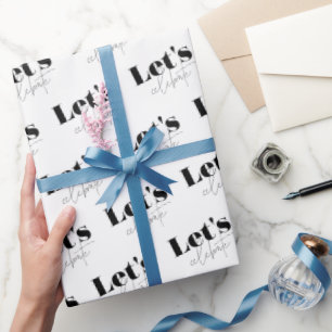 Schwarz-weiße Lass uns feiern Geschenkpapier
