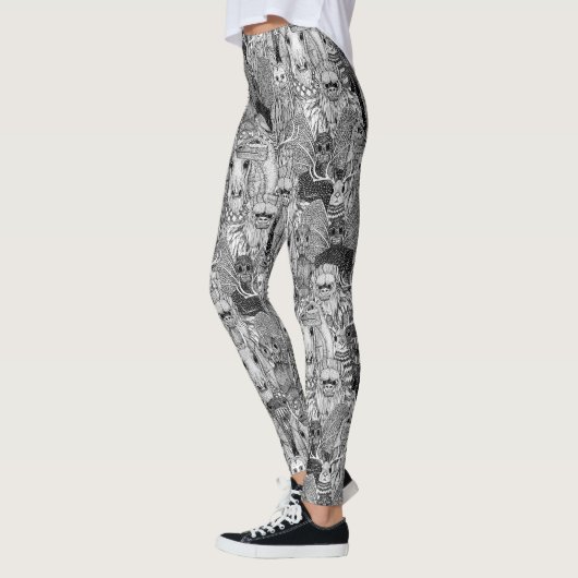 Schwarz-weiße Leggings (Links)