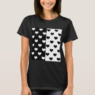 Schwarz-weiße Liebe Herzmuster T-Shirt