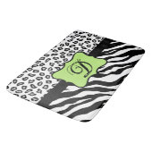 Schwarz-weiße Lime Green Zebra Leopard Skin Monogr Badematte (Schrägansicht)