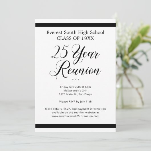 Schwarz-weiße Minimalistische Wiedersehen der 25-j Einladung (Stehend Vorderseite)
