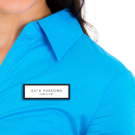 Schwarz-weiße Mitarbeiter-Tag Namensschild