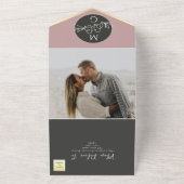 Schwarz-weiße moderne Monogramm-Hochzeit All In One Einladung (Außenbereich)