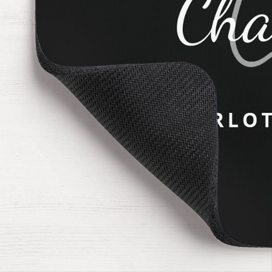 Schwarz-weiße Monogramm-Initittien Name minimalist Mousepad (Ecke)