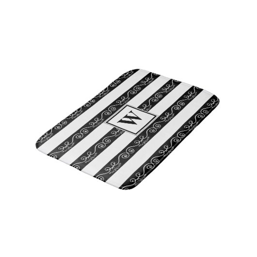 Schwarz-weiße Monogramm-Streifen Badematte (Schrägansicht)