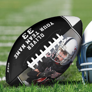 Schwarz-weiße Namensnummer Team Foto Football