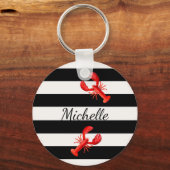 Schwarz-weiße nautische Streifen Rote Hummer Monog Schlüsselanhänger (Vorderseite)