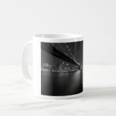 Schwarz-weiße New York City Skyline Kaffeetasse (Vorderseite Links)