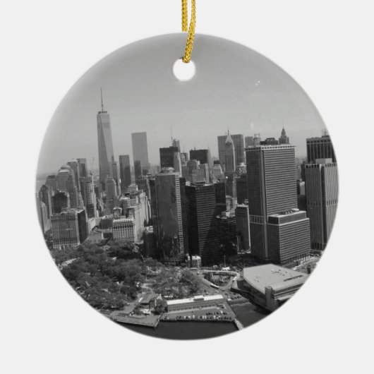 Schwarz-weiße New York City Skyline Keramikornament (Vorne)