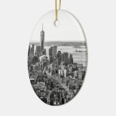 Schwarz-weiße New York City Skyline Keramikornament (Links)