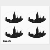 Schwarz-weiße New Yorker Silhouette Ovaler Aufkleber (Blatt)