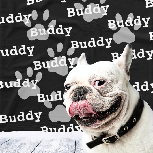 Schwarz-weiße Paw druckt Personalisierten Hundname Fleecedecke