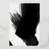 Schwarz-weiße Pinselstriche Typografie Babydusche Folieneinladung (Rückseite)