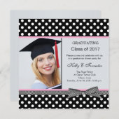 Schwarz-weiße Polka dot Graduation Party Einladung (Vorne/Hinten)