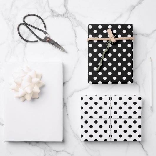 Schwarz-weiße Polka Dots Geschenkpapier Set (Vorderseite)
