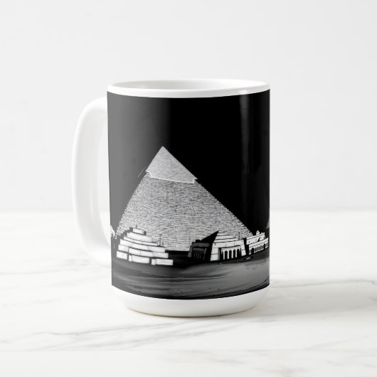 Schwarz-weiße Pyramiden Kaffeetasse (Vorderseite Links)