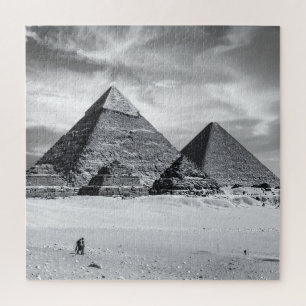 Schwarz-Weiße Pyramiden Puzzle