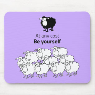 Schwarz-weiße Schafe Mousepad