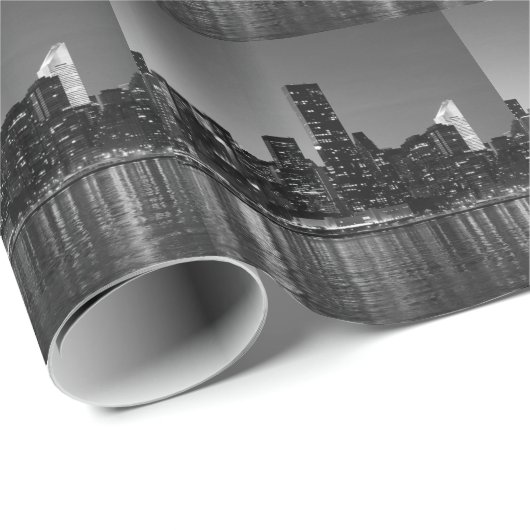 Schwarz-weiße Skyscaper-Silhouette in New York Geschenkpapier (Rolleneckpunkt)