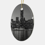 Schwarz-weiße Skyscaper-Silhouette in New York Keramik Ornament (Links)