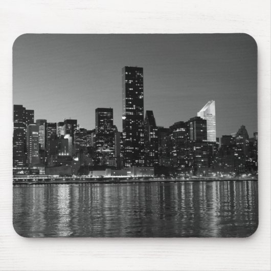 Schwarz-weiße Skyscaper-Silhouette in New York Mousepad (Vorne)