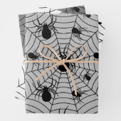 Schwarz-weiße Spinnennetzmuster Halloween Geschenkpapier Set (Beispiel)