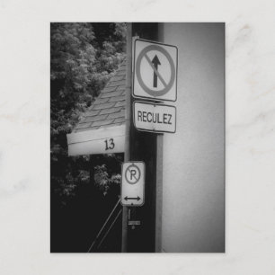 Schwarz-weiße Straßenschilder Moderne Kunst Zeitge Postkarte