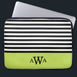 Schwarz-weiße Streifen mit dreifacher Buchstabenei Laptopschutzhülle<br><div class="desc">Trendy,  chic,  mädchenhaft,  schwarz-weiß gestreiftes Muster mit einem limiengrünen Farbblock-Rahmen mit einer dreifach-monogramm-Vorlage,  mit der Sie Ihre ersten,  letzten und mittleren Buchstaben leicht personalisieren können.</div>