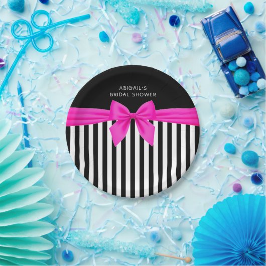 Schwarz-weiße Streifen mit heißrosa Satin-Bug  Pappteller (Party)