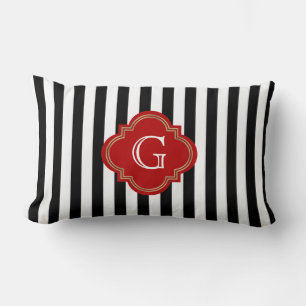 Schwarz-weiße Streifen, rotes Aufkleber-Monogramm Lendenkissen