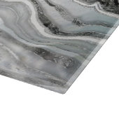 Schwarz-weiße und silberne Geode Digitale Kunst Schneidebrett (Ecke)