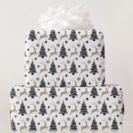 Schwarz-weiße Weihnachtsbäume, die 5-mal Hirsche s Geschenkpapier