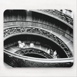 Schwarz-weiße Wendeltreppe Mousepad
