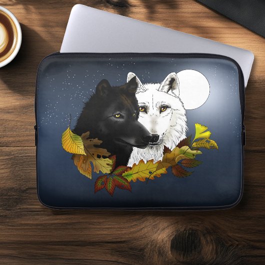 Schwarz Weiße Wölfe Mondlicht Herbstblätter Laptopschutzhülle