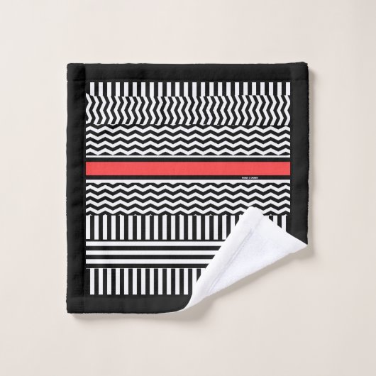 SCHWARZ-WEISSE ZICKZACK STREIFEN + ROTE BAND BADHANDTUCH SET (Waschlappen)