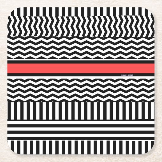 SCHWARZ-WEISSE ZICKZACK STREIFEN + ROTE BAND RECHTECKIGER PAPPUNTERSETZER (Vorderseite)