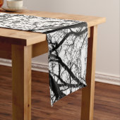 Schwarz-weißer abstrakter Baum des Tabellenläufers Großer Tischläufer (Beispiel)