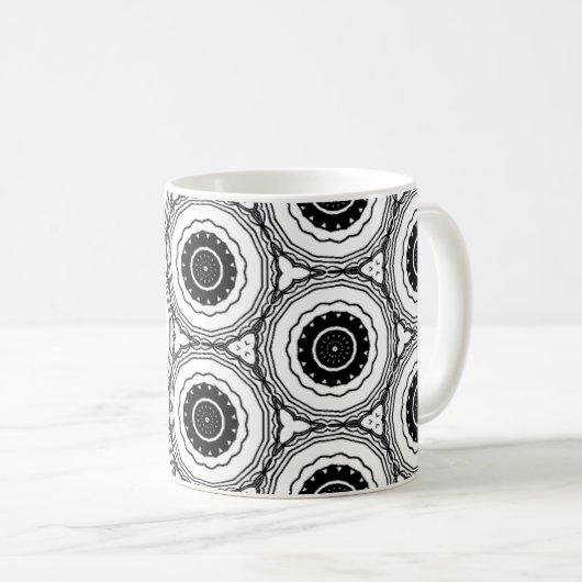 Schwarz-weißer Abstrakter Circle Mandala Muster Ta Kaffeetasse (VorderseiteRechts)