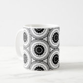 Schwarz-weißer Abstrakter Circle Mandala Muster Ta Kaffeetasse (Vorderseite Links)