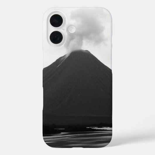 Schwarz-weißer ausbrechender Vulkan Case-Mate iPhone Hülle (Rückseite)